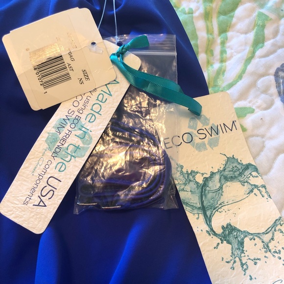 AQUA GREEN, ECO SWIM WOMEN’S SWIM TOP NWT WITH STRAPS SIZE 8 IN BLUE COLOR - Picture 3 of 9